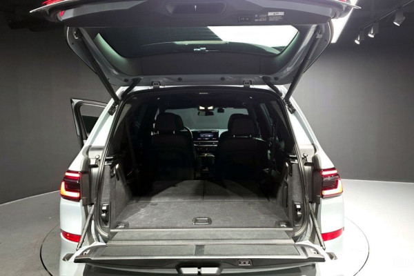 2024 BMW X7 с пробегом 18 583 км