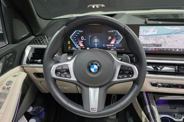 2025 BMW X7 с пробегом 11 946 км