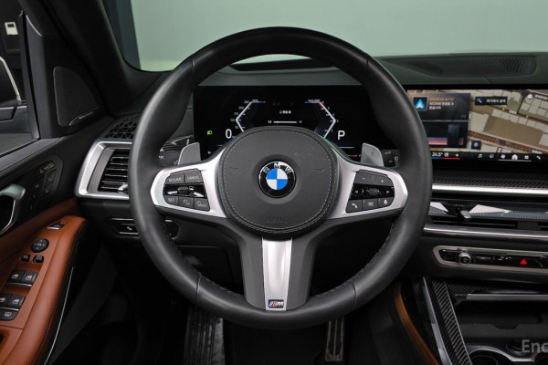 2025 BMW X7 с пробегом 9 135 км