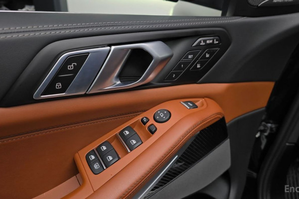 2025 BMW X7 с пробегом 9 135 км