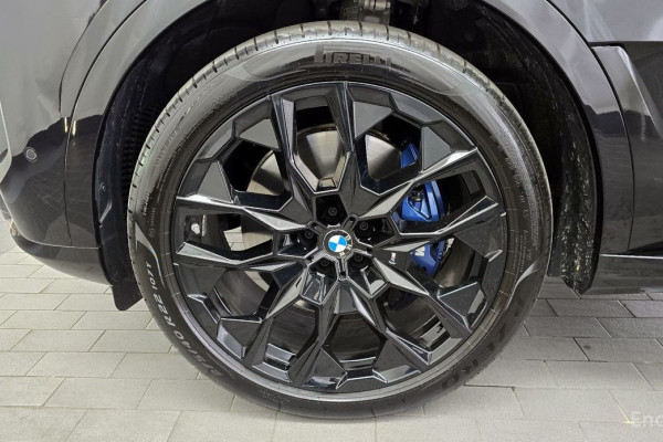 2024 BMW X7 с пробегом 17 626 км