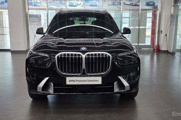 2025 BMW X7 с пробегом 11 543 км