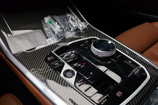 2025 BMW X7 с пробегом 13 184 км