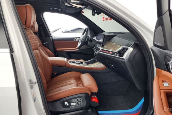 2024 BMW X7 с пробегом 8 162 км