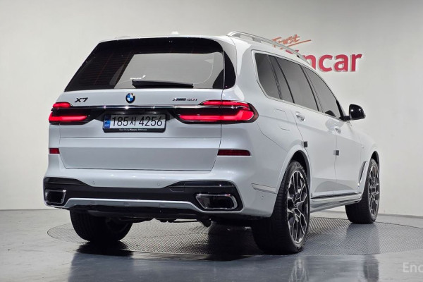 2024 BMW X7 с пробегом 7 651 км