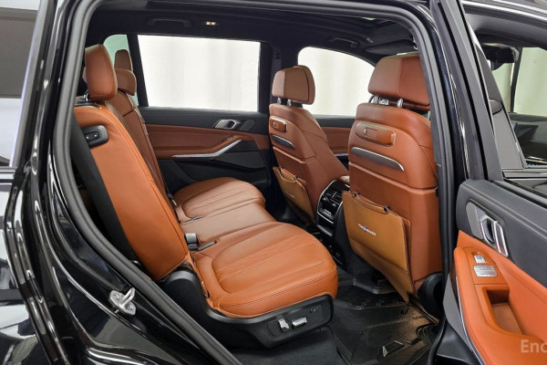 2024 BMW X7 с пробегом 17 626 км