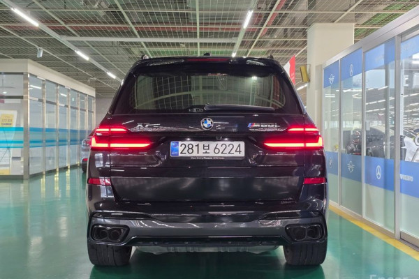 2025 BMW X7 с пробегом 22 842 км