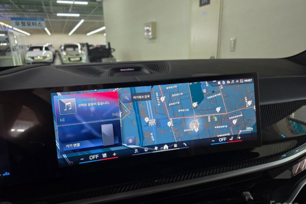 2025 BMW X7 с пробегом 22 842 км