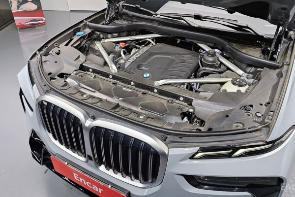 2024 BMW X7 с пробегом 33 415 км