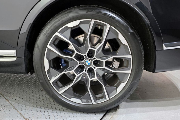 2024 BMW X7 с пробегом 7 935 км