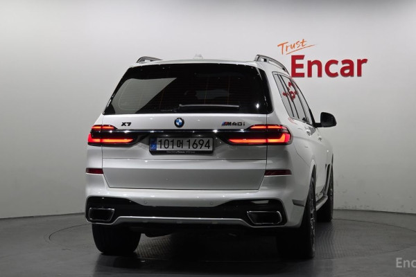 2025 BMW X7 с пробегом 9 009 км