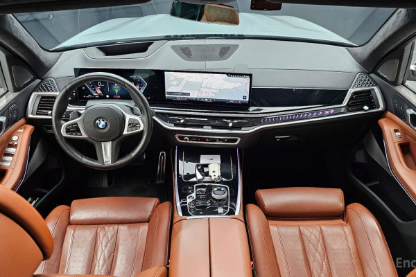 2024 BMW X7 с пробегом 33 415 км