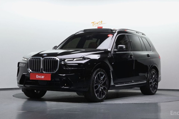 2024 BMW X7 с пробегом 15 835 км