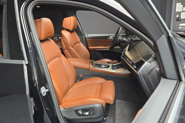 2025 BMW X7 с пробегом 52 382 км