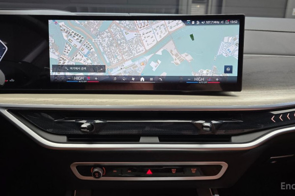 2025 BMW X7 с пробегом 52 382 км