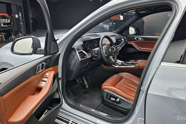 2024 BMW X7 с пробегом 33 415 км