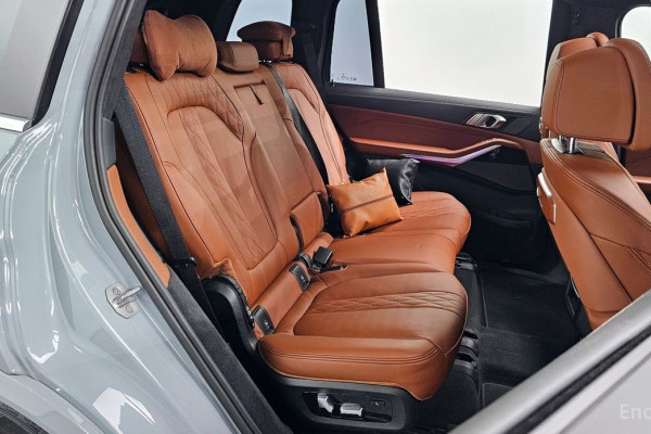 2024 BMW X7 с пробегом 33 415 км