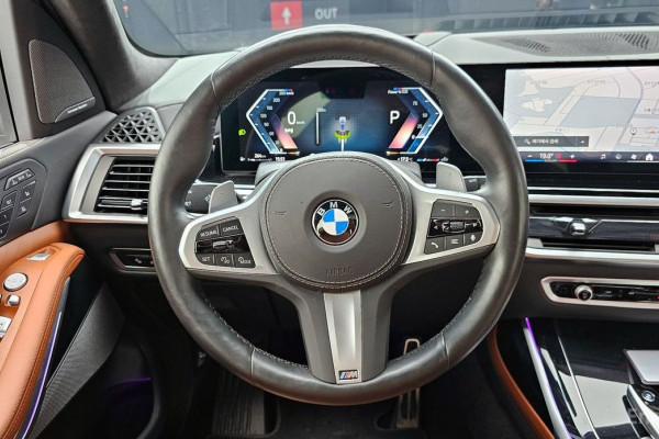 2024 BMW X7 с пробегом 33 415 км