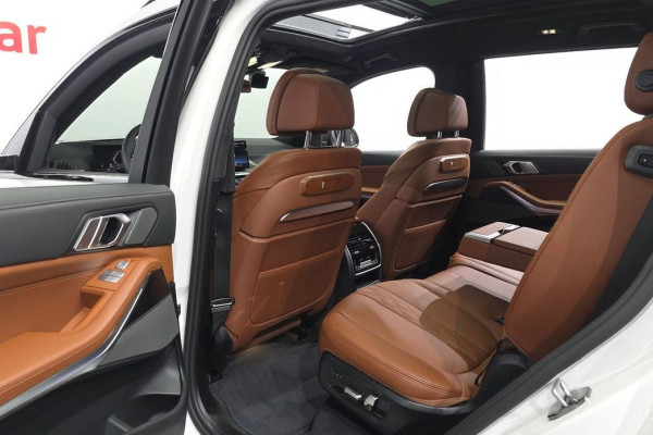 2025 BMW X7 с пробегом 9 009 км