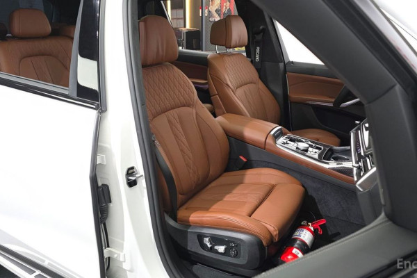 2025 BMW X7 с пробегом 9 009 км