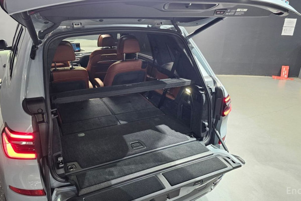 2025 BMW X7 с пробегом 5 087 км