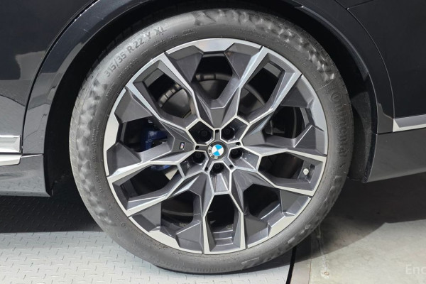 2024 BMW X7 с пробегом 19 641 км