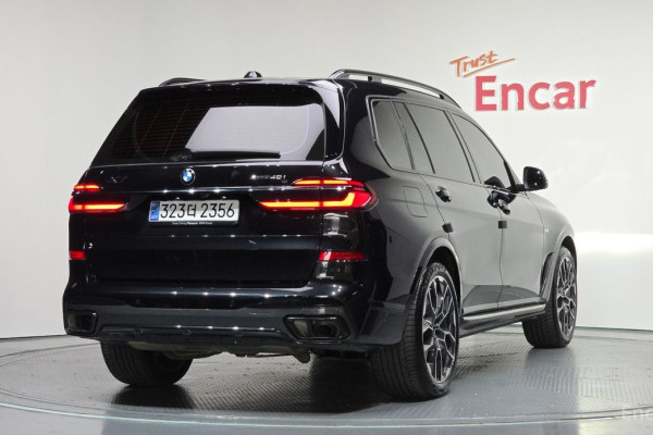 2024 BMW X7 с пробегом 7 594 км