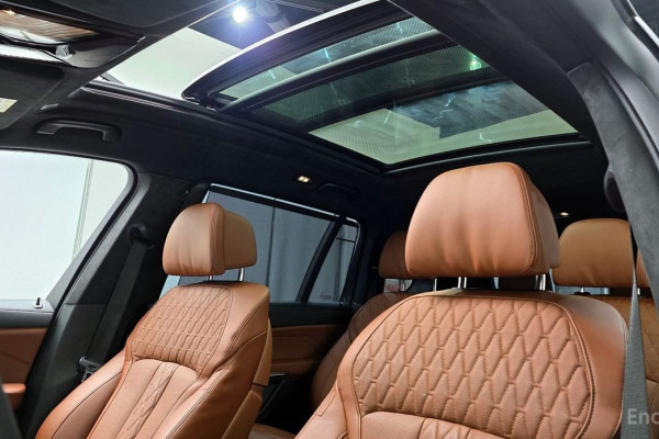 2024 BMW X7 с пробегом 7 935 км