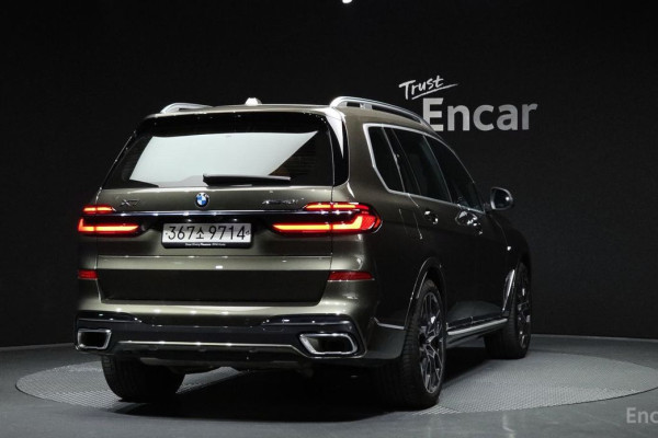 2025 BMW X7 с пробегом 11 907 км