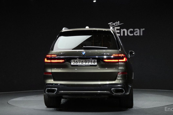 2025 BMW X7 с пробегом 11 907 км