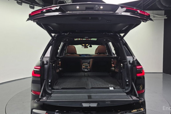 2024 BMW X7 с пробегом 15 835 км