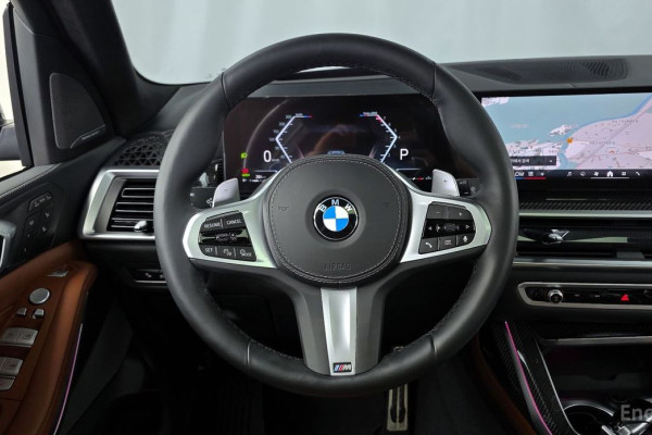 2024 BMW X7 с пробегом 7 594 км