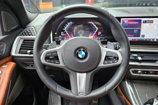 2025 BMW X7 с пробегом 11 907 км