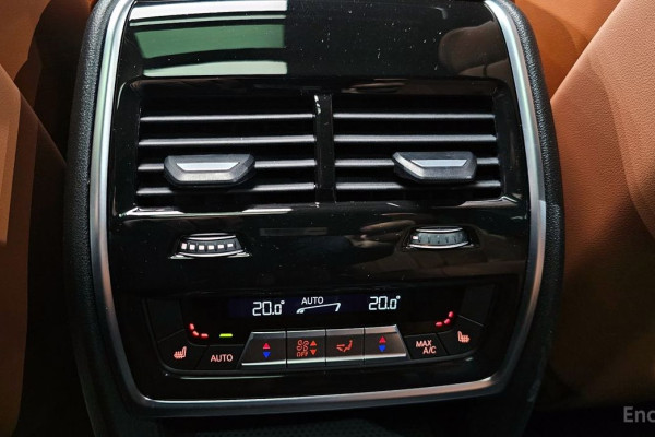 2025 BMW X7 с пробегом 11 907 км