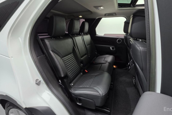 2022 Land Rover Discovery с пробегом 80 642 км