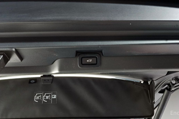 2023 Land Rover Discovery с пробегом 57 831 км