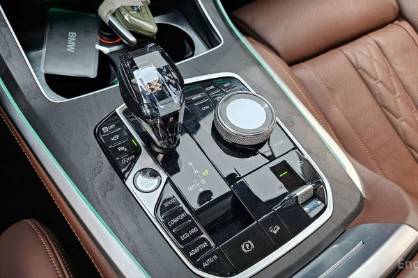 2022 BMW X7 с пробегом 67 377 км