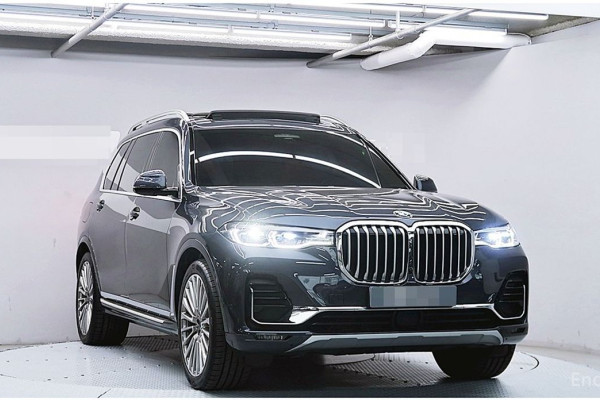2022 BMW X7 с пробегом 47 534 км