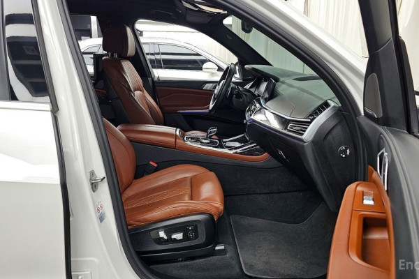 2022 BMW X7 с пробегом 63 032 км