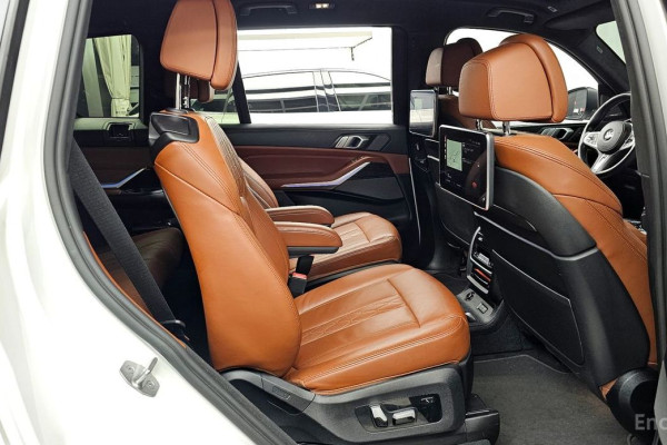 2022 BMW X7 с пробегом 63 032 км