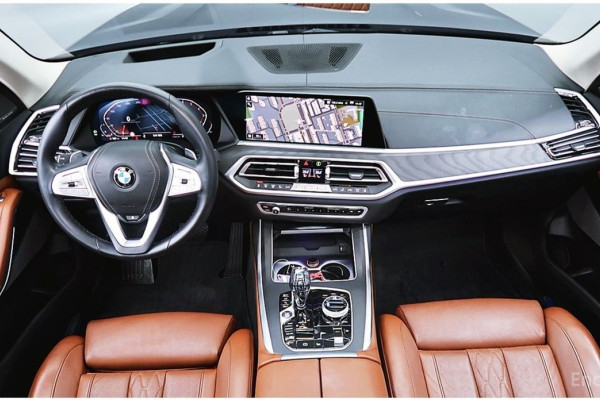 2022 BMW X7 с пробегом 47 534 км