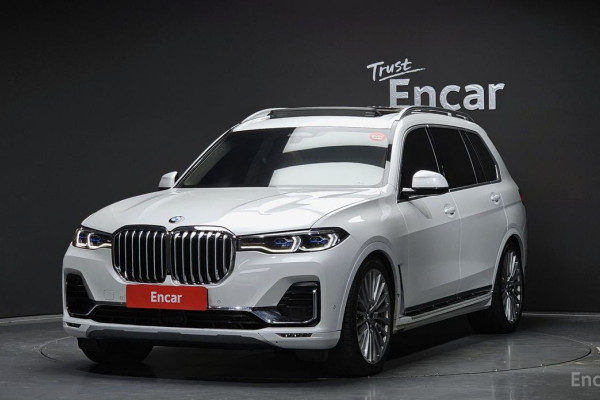 2022 BMW X7 с пробегом 49 297 км