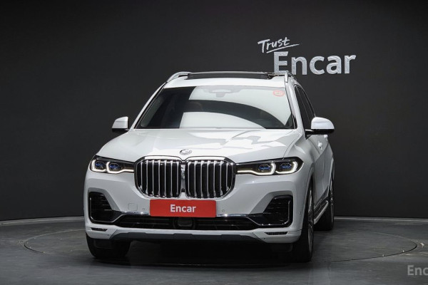 2022 BMW X7 с пробегом 49 297 км