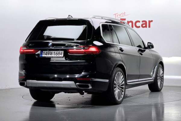 2022 BMW X7 с пробегом 79 701 км