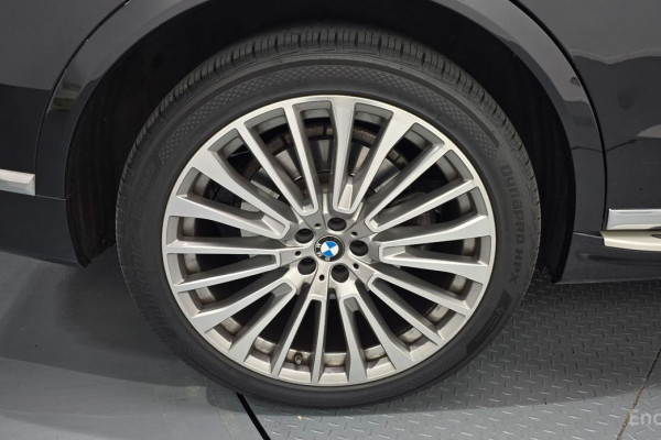 2022 BMW X7 с пробегом 79 701 км