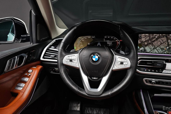 2022 BMW X7 с пробегом 49 297 км