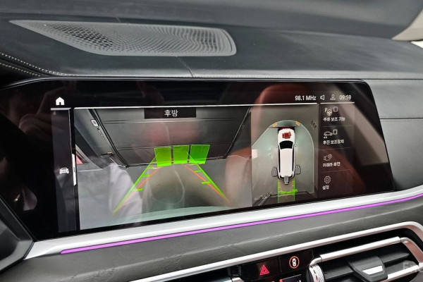 2022 BMW X7 с пробегом 49 297 км