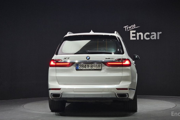 2022 BMW X7 с пробегом 79 912 км