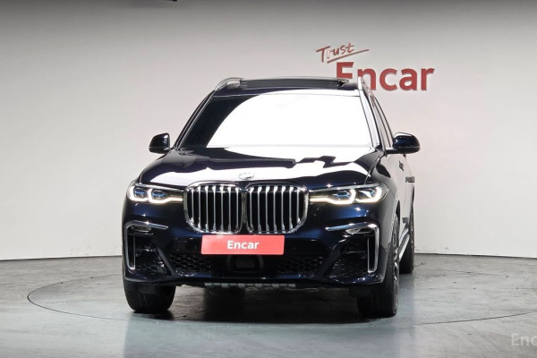 2022 BMW X7 с пробегом 31 333 км