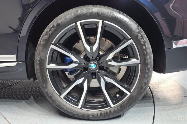 2022 BMW X7 с пробегом 31 333 км